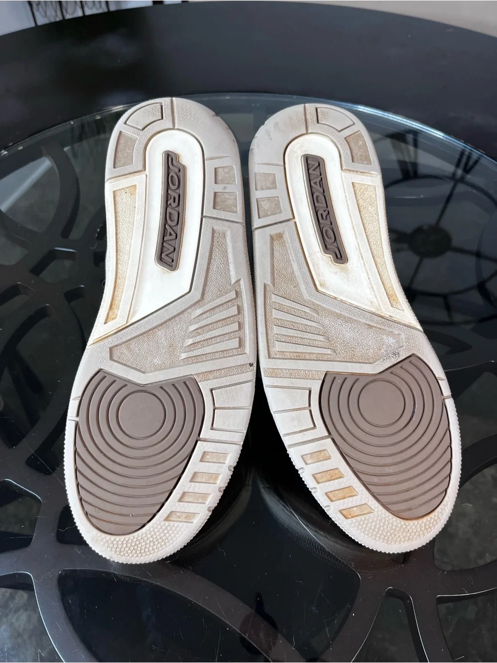 Jordan stylish cream